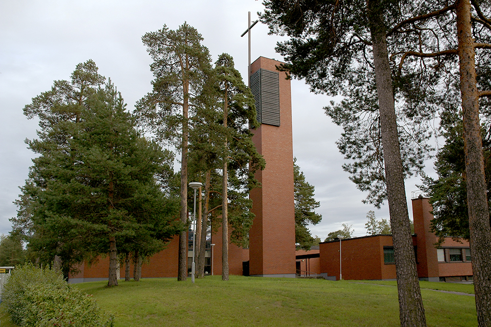 Ykspihlajan kirkon seurakuntasali Ykspihlajan kirkko.