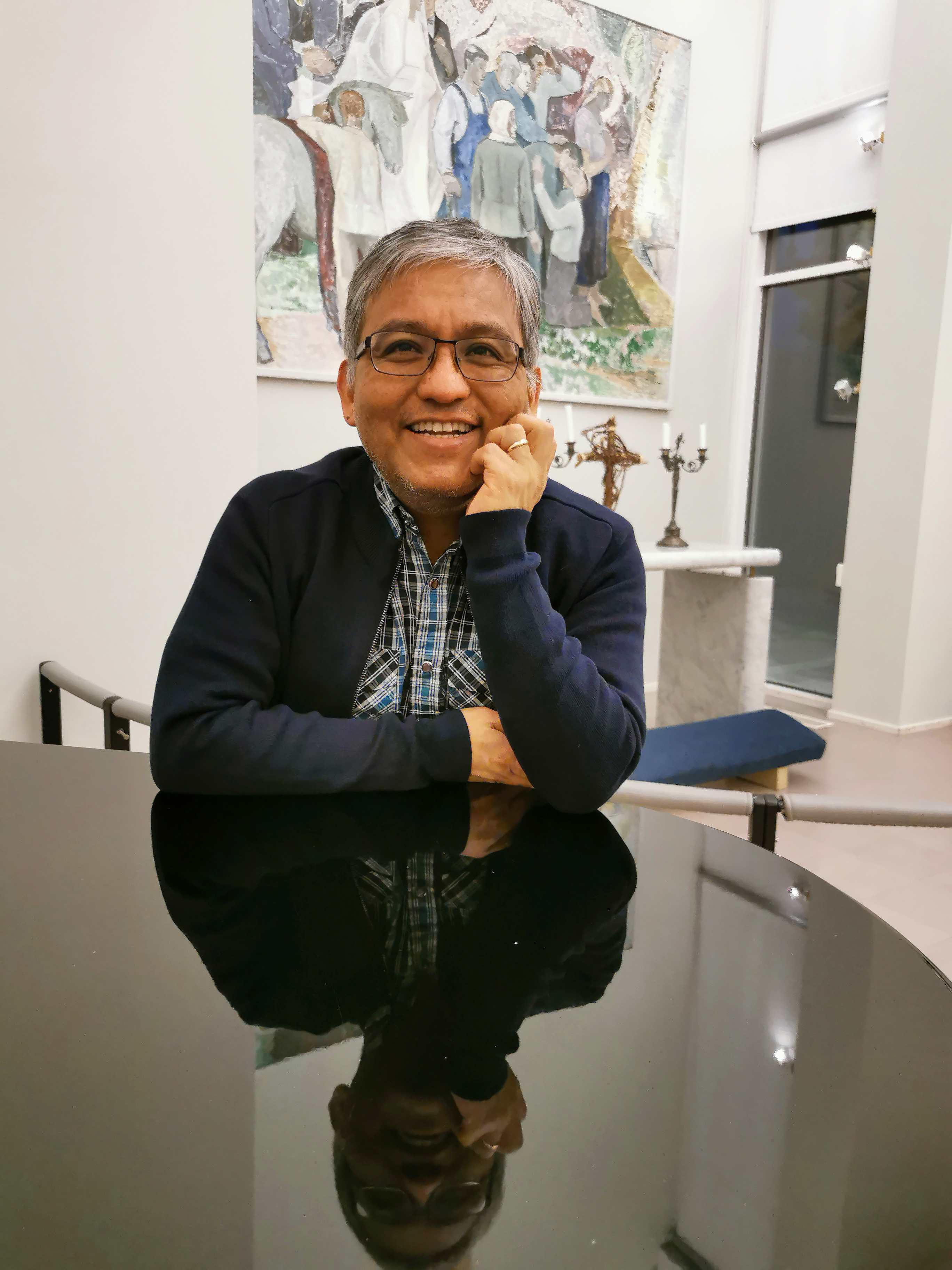 José Flores.